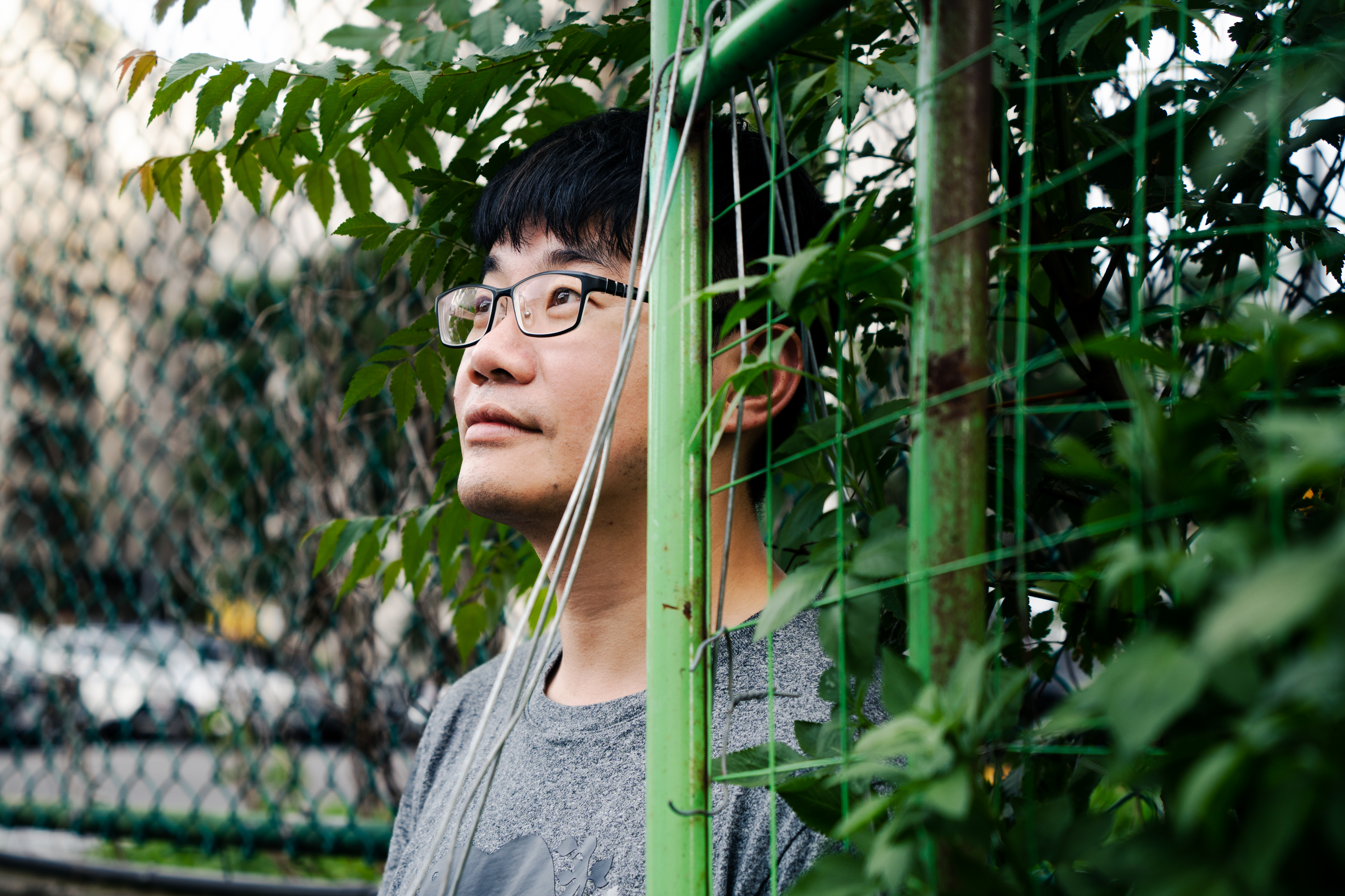 少年時期的徐志雲正探索自身的情感傾向，身理、心理都在經歷巨變，同時也與父親產生衝突。（攝影／王崴漢） 