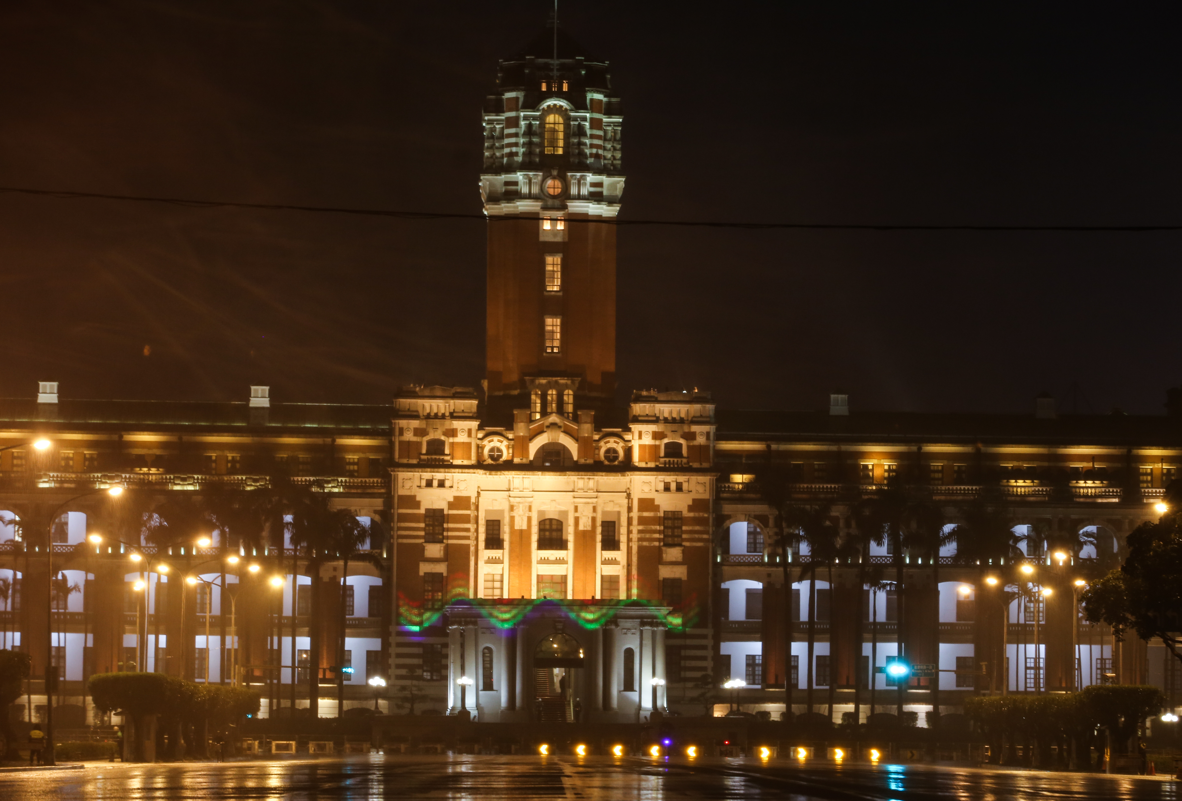 位在台灣最高權力機關「總統府」前的凱達格蘭大道,歷經多次改名,如今有機會讓「小孩當家」,從兒童視角發想,邀請大小朋友一起來為凱道取一個專屬於兒童的新名字。(攝影/林韶安)