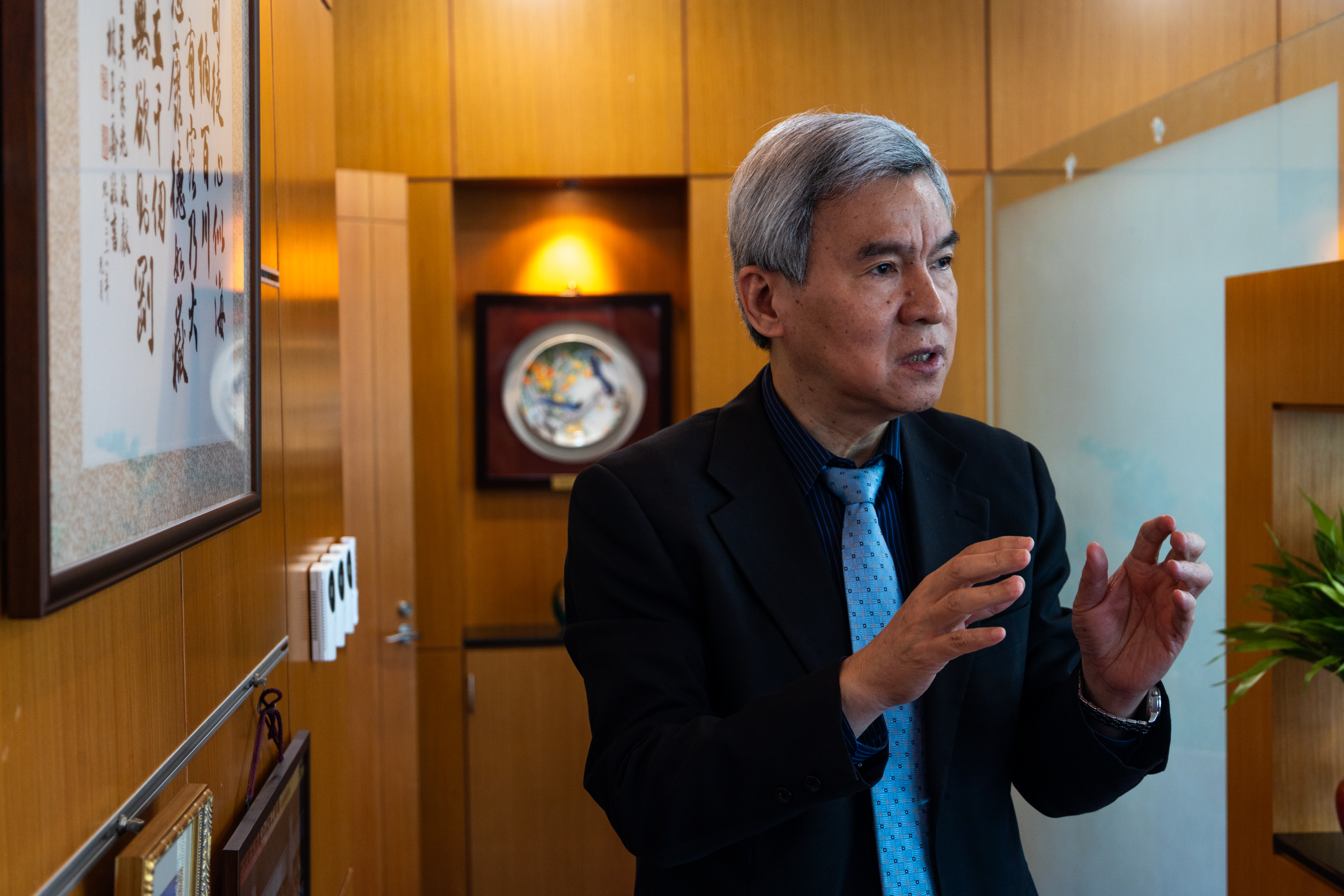 來自花蓮一個清苦的家庭，司徒惠康認為，父母留給他的最大財富是良好的品格與教養。（攝影／蔡昕翰）