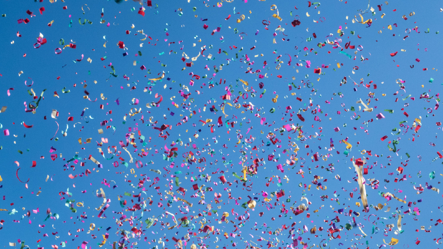 迎城隍遶境當天，金門縣金城鎮萬人空巷，場面熱鬧歡騰。（攝影／林庭安）