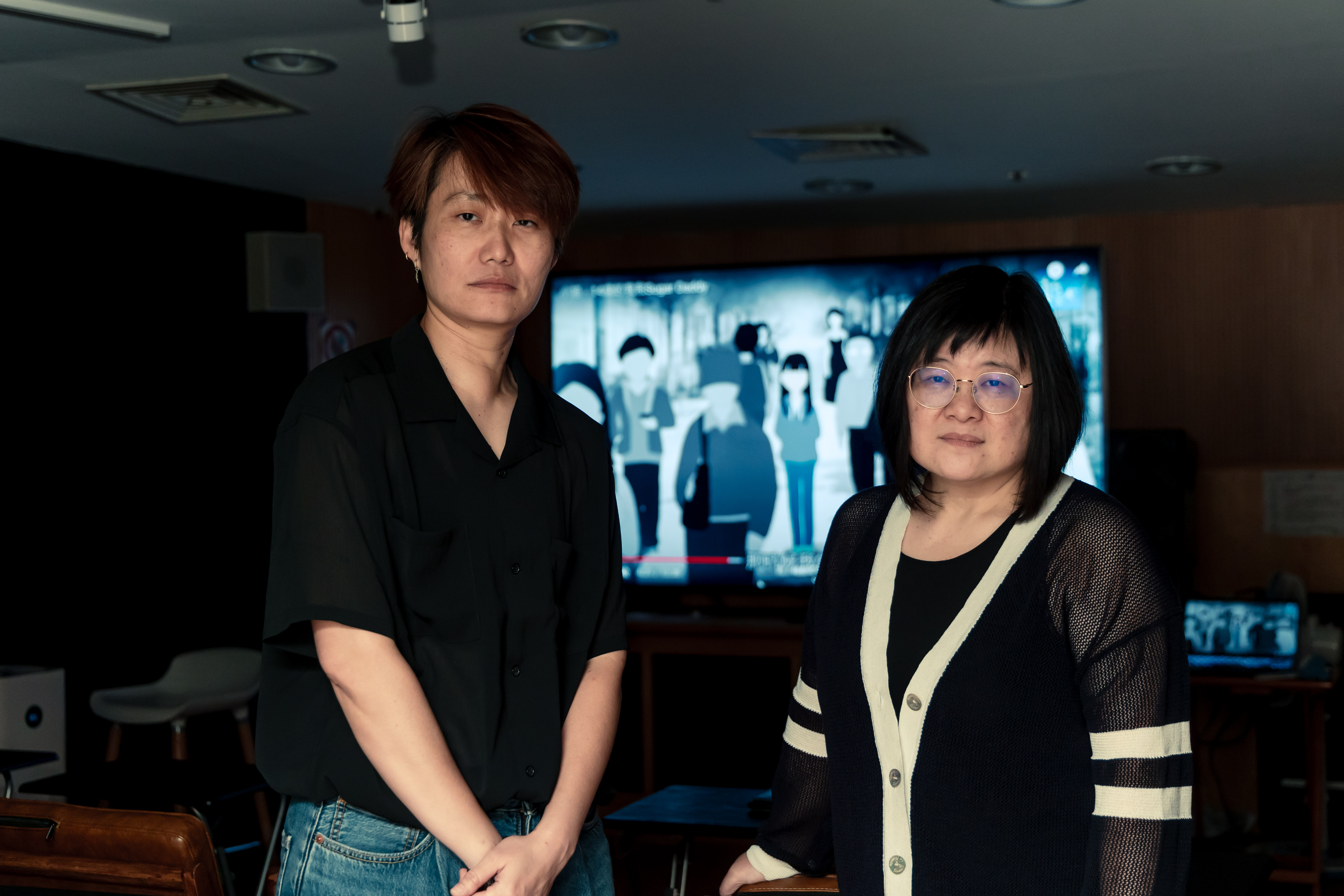 製作團隊鄭淑麗(右)以及李家欣(左)表示,在與小旭建立信任的過程中,感受到她那份努力走出黑暗、堅定不移的信念。(攝影/鄭宇辰)