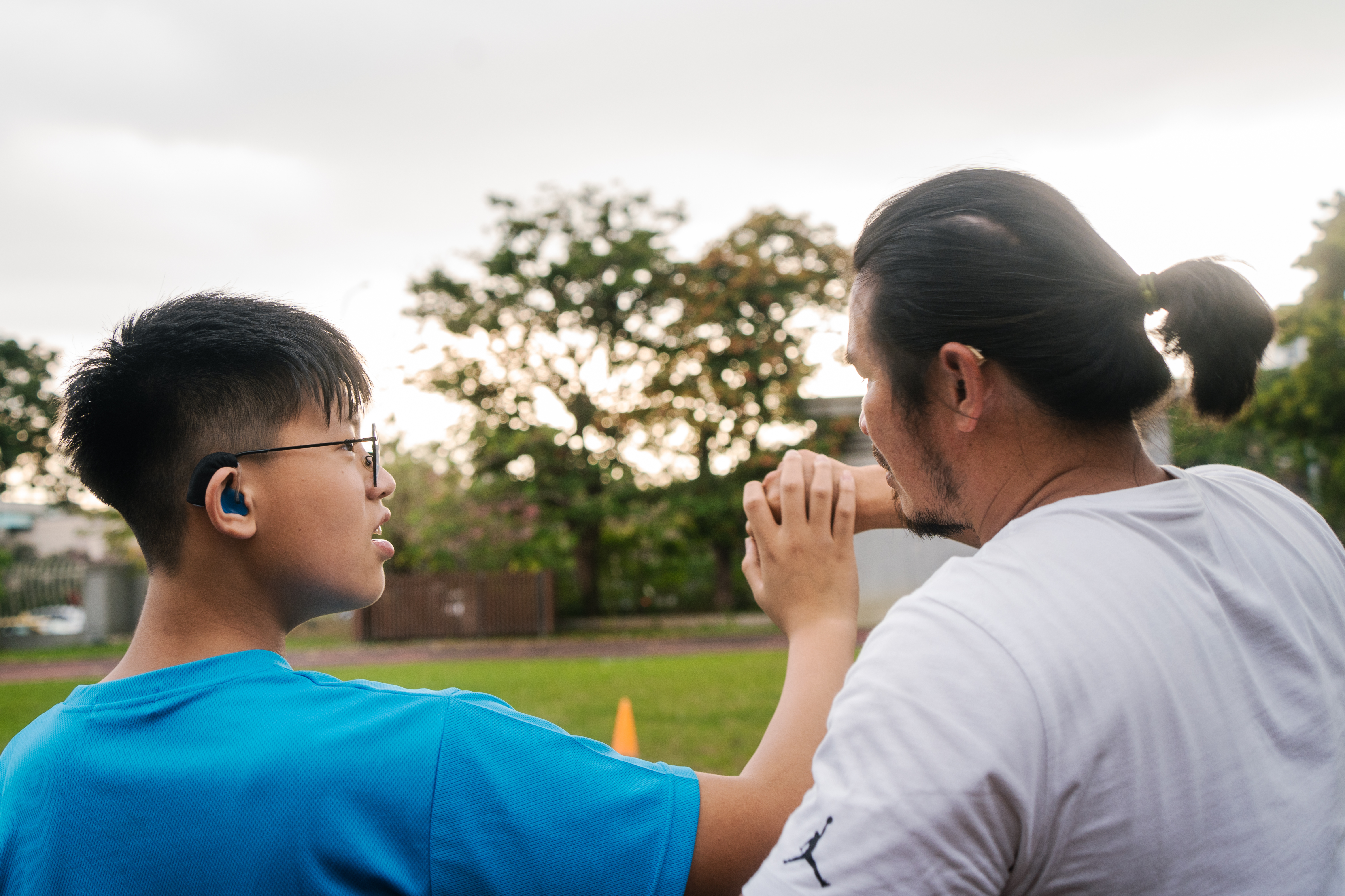 從選手到教練,安慶隆跨出的每一步都在為聽障田徑寫下歷史,他希望孩子們透過田徑找到歸屬感。(攝影/王崴漢)