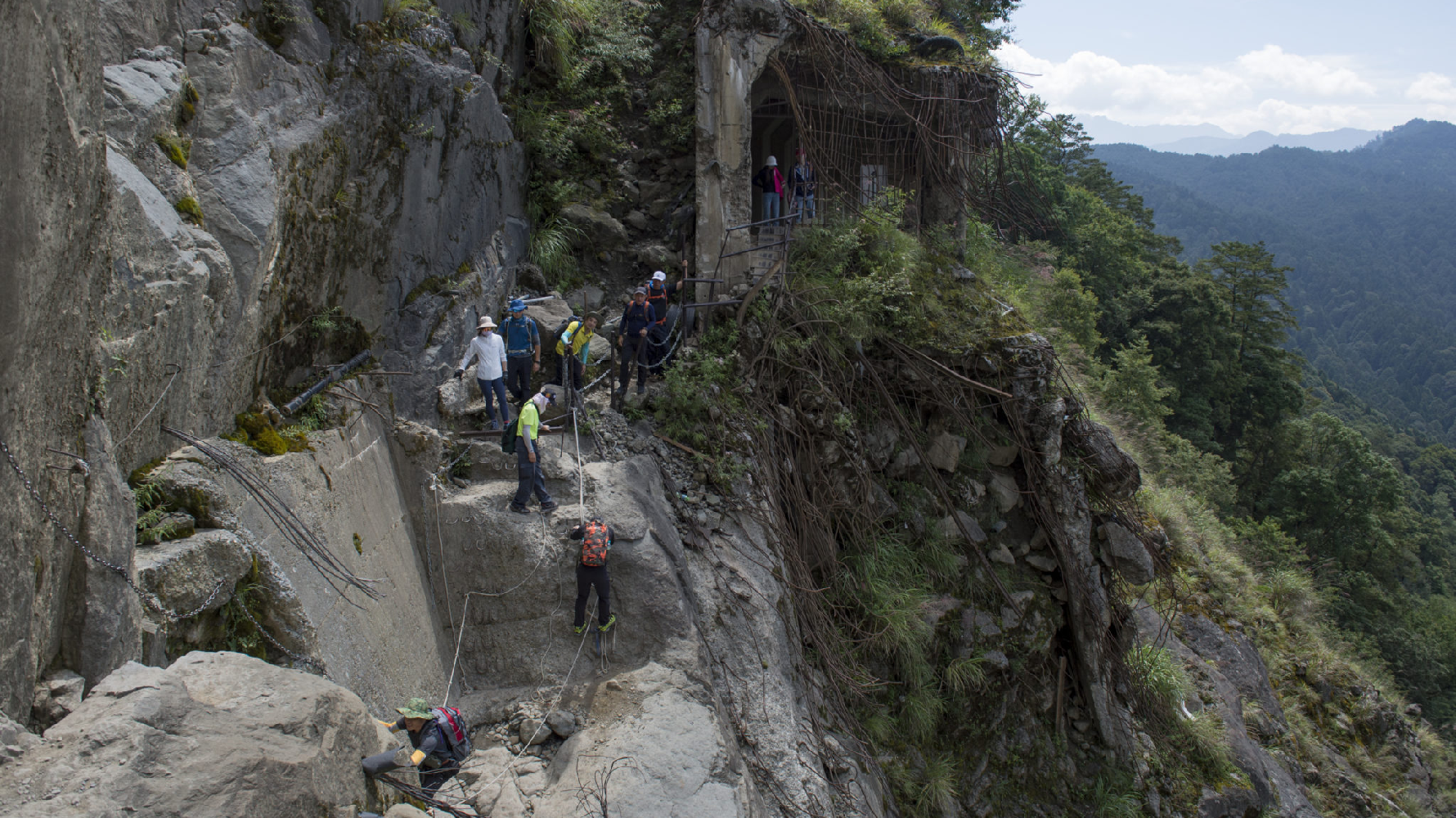 台灣山域樣貌多樣，吸引許多山友爭相上山挑戰自我。（攝影／林彥廷）