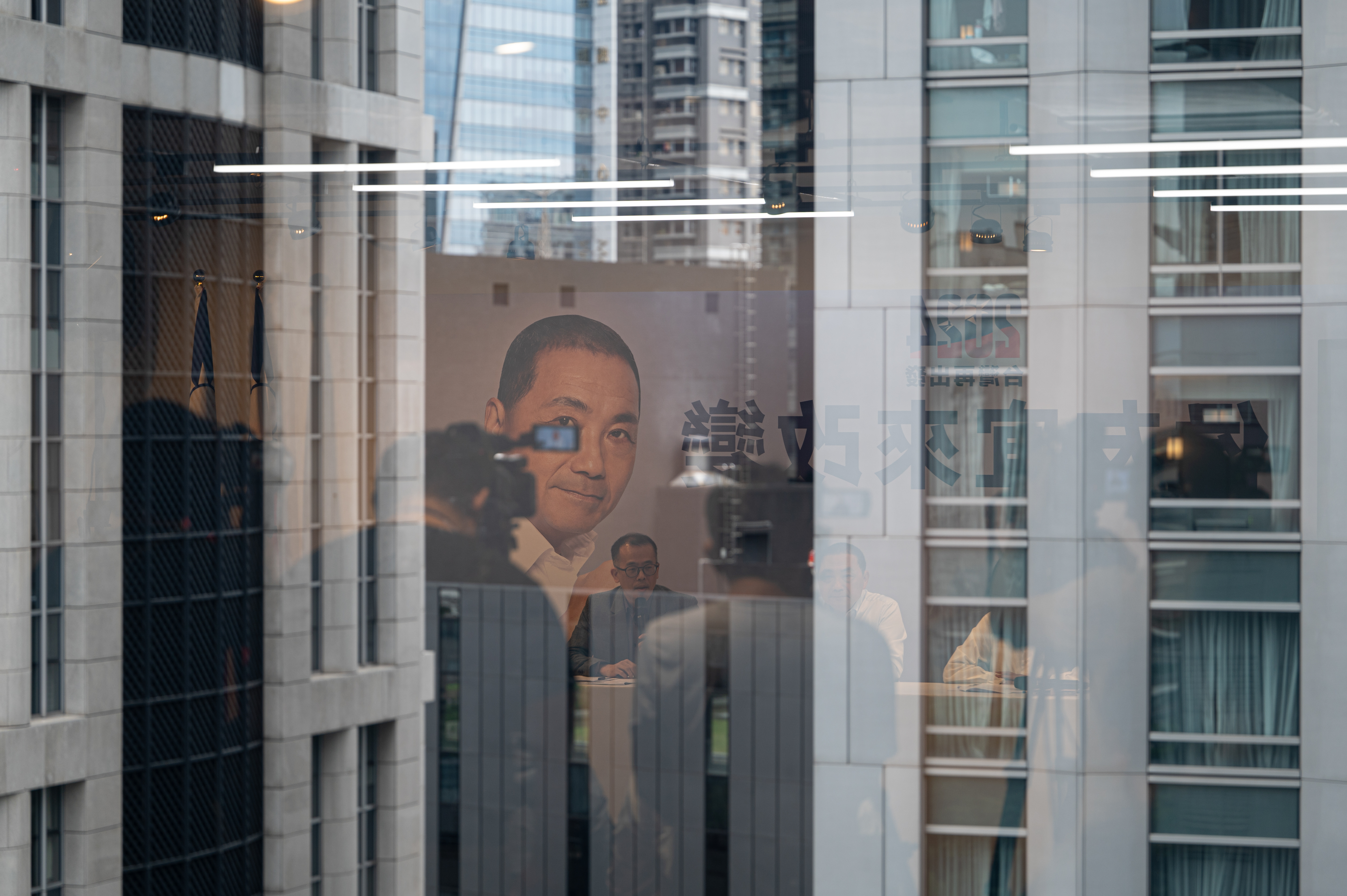 自2010年出任新北市副市長,再到2018年當選新北市市長,侯友宜有感於新北市這10年來的轉變,並期許自己能持續滿足人民期待。(攝影/林彥廷)