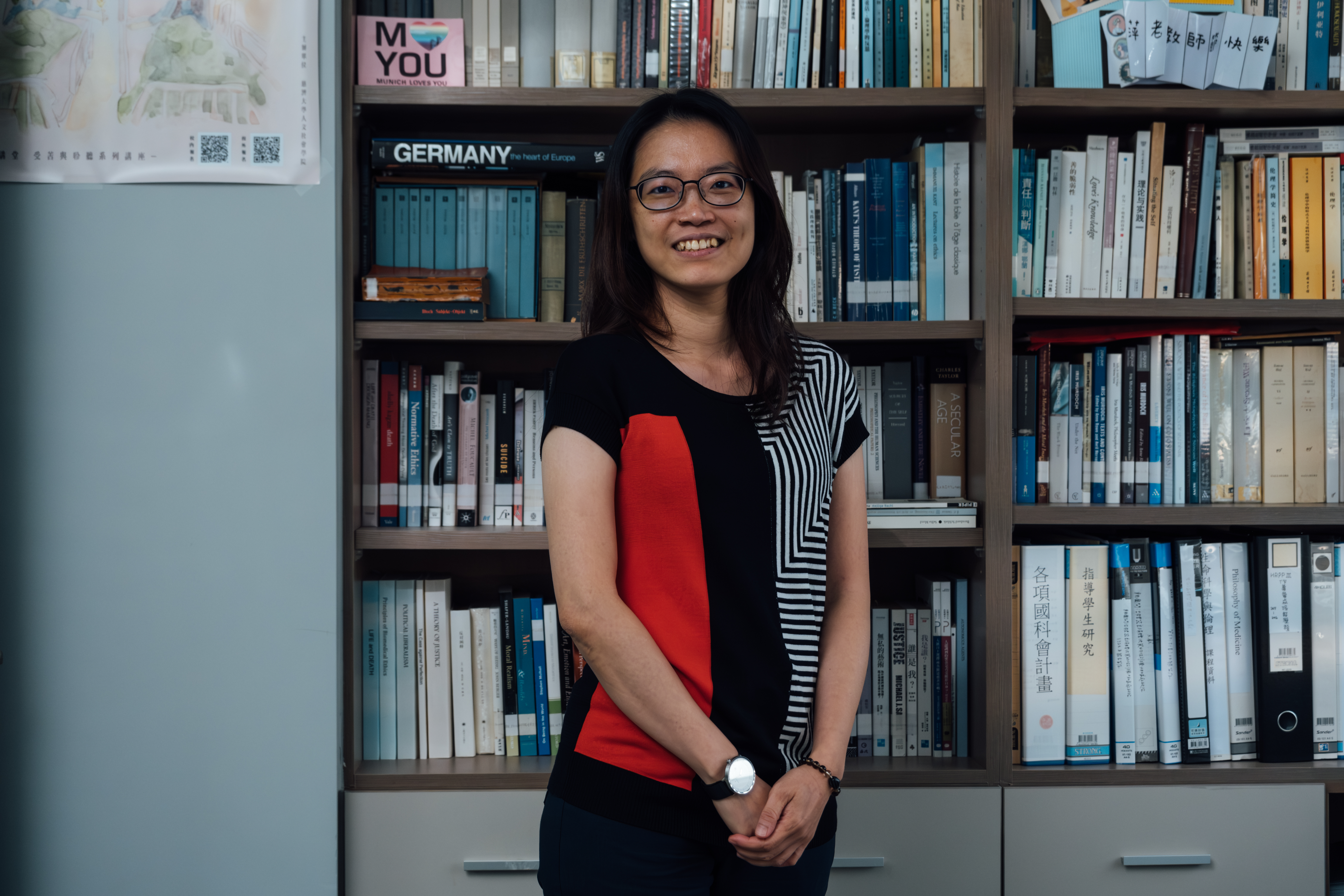 陽明交通大學公共衛生研究所副教授林雅萍指出,在醫療決策上,社會依舊偏向採納家長的意見,但實際上,「為自己做合適的醫療決定」這項能力不會自己長出來,孩子需要適時學習與練習。(攝影/余志偉)