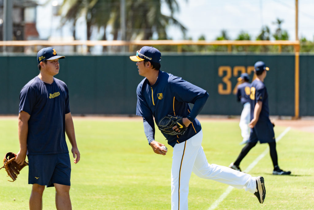 王建民培訓年輕投手時，經常一一個別指導選手們。（攝影／陳曉威）