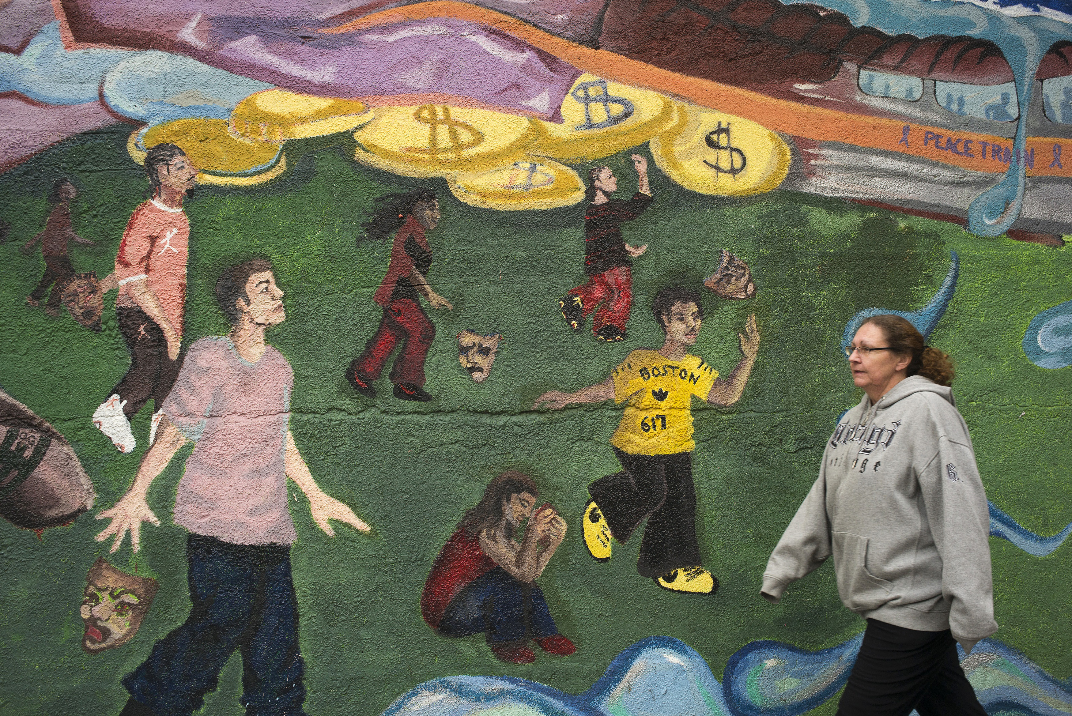 美國波士頓政府每年撥出百萬美元，供青少年進行參與式預算提案，但並非所有波士頓人都認同這項政策。（攝影／REUTERS／Brian Snyder）