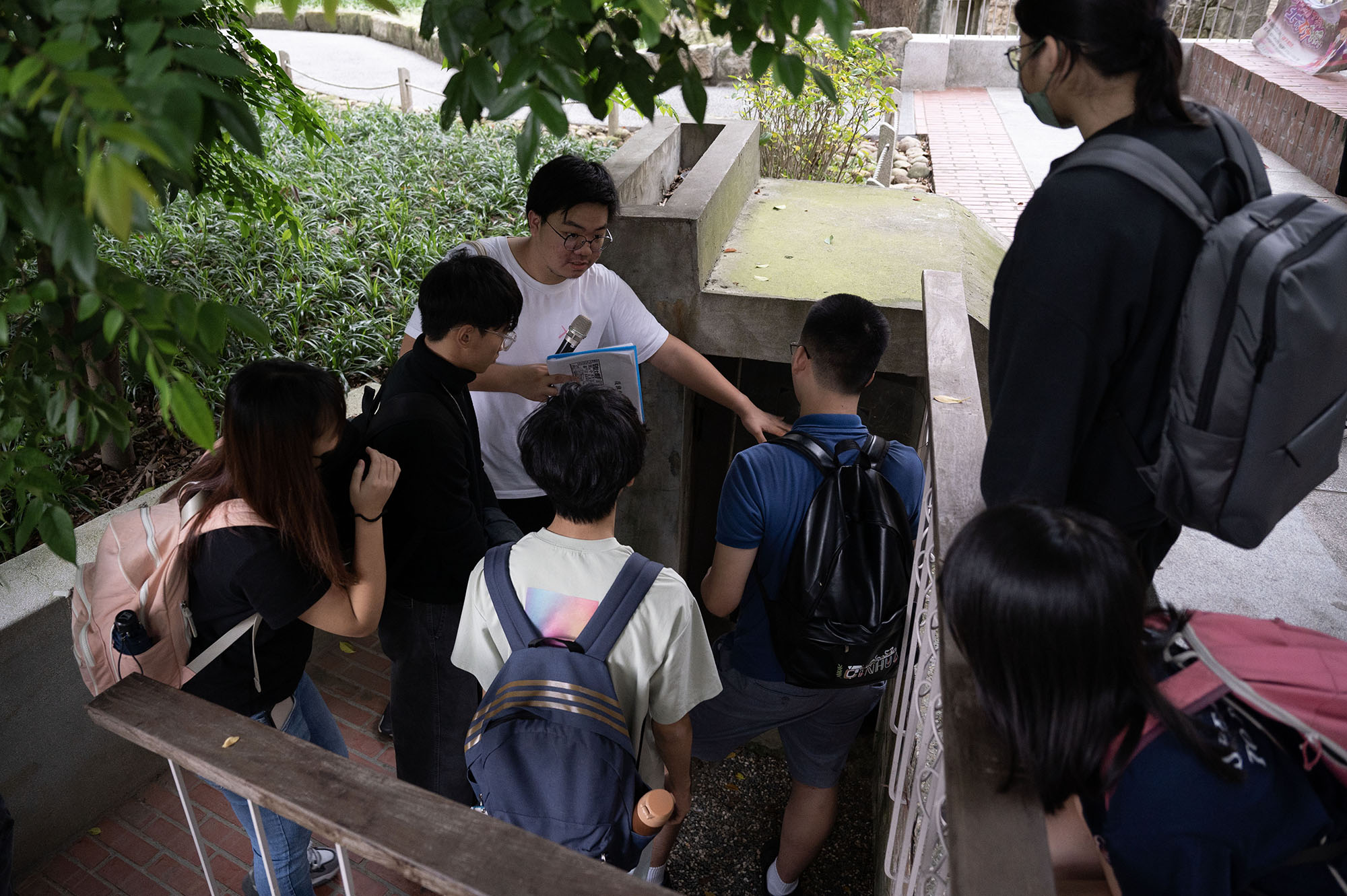 各縣市皆會舉辦兒少代表培力課程，培養兒少表達自我的能力。圖為台北市兒少代表培力活動的萬華走讀行程。（攝影／楊子磊）